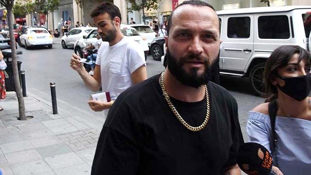 "Buna layiqəm" - Məşhur müğənni "Üsyan etdi"