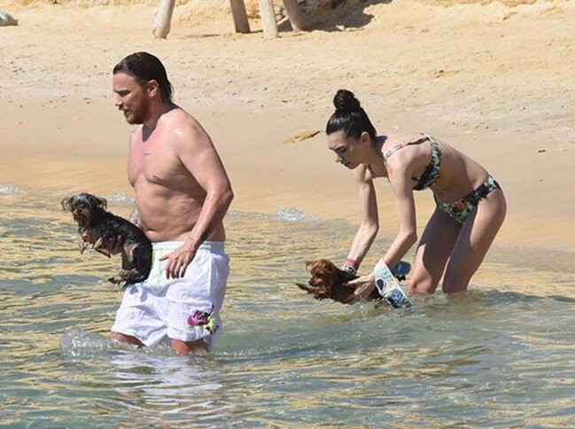 Məşhur müğənnini görənlər tanımadı  - FOTO