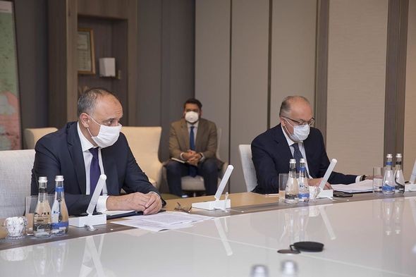 Rövnəq Abdullayev ölkə başçısının çıxışından irəli gələn vəzifələri müzakirə etdi - FOTO