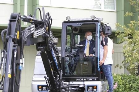 Ərdoğan ekskavator sürdü - FOTO