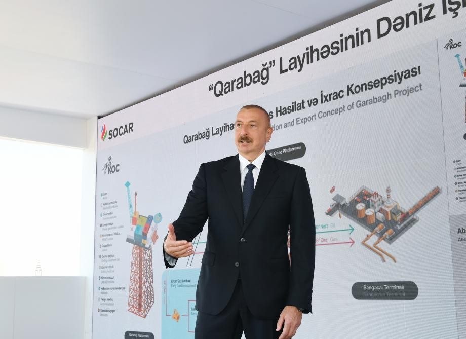 Prezident “Qarabağ” yatağının dənizə yola salınması mərasimində - FOTOLAR (YENİLƏNİB)