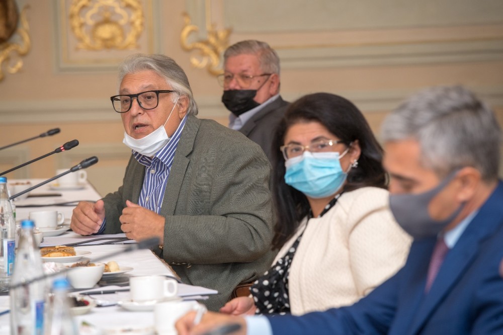 Prezident köməkçisi mədəniyyət və incəsənət xadimləri ilə görüşdü - FOTOLAR