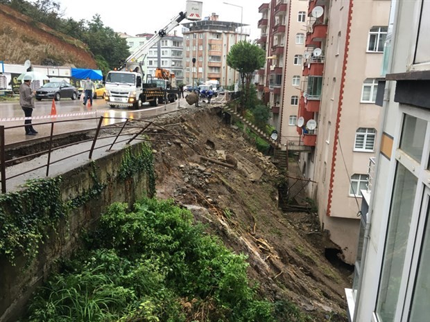 Türkiyədə sel: Ölən və yaralılar var - FOTOLAR
