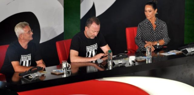 Hülya Avşardan Beşiktaş FK-ya ianə jesti - FOTOLAR