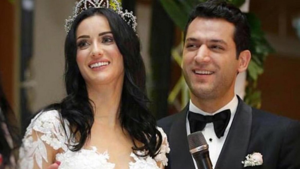 Murat Yıldırım model xanımından danışdı 