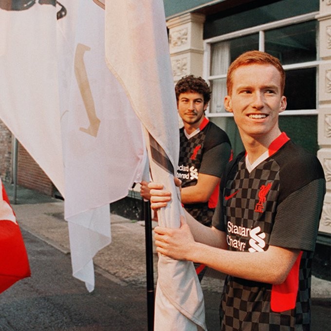 "Liverpul"un yeni forması - FOTO