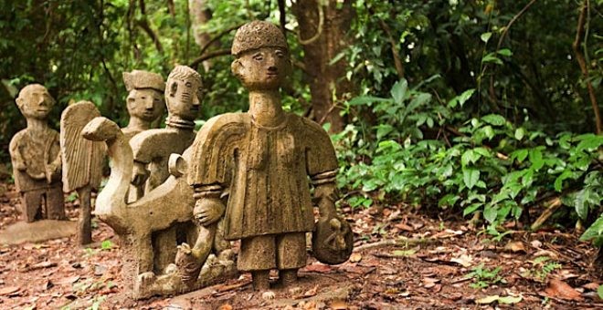 Ziyarətgahda porno film çəkən aktyor həbs edir - FOTOLAR