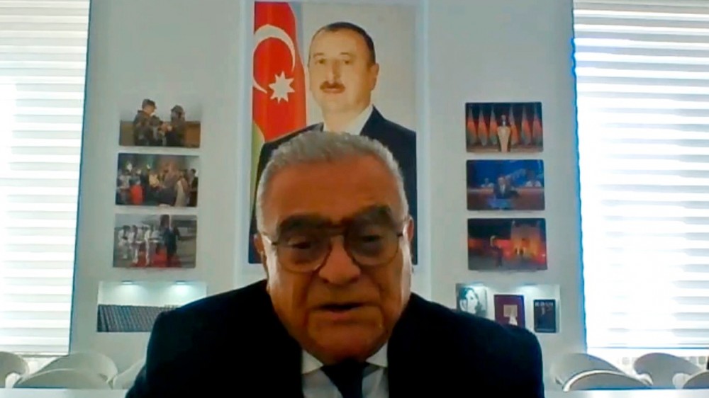 Gənc liderlər Urxan Ələkbərovla görüşdülər - FOTOLAR