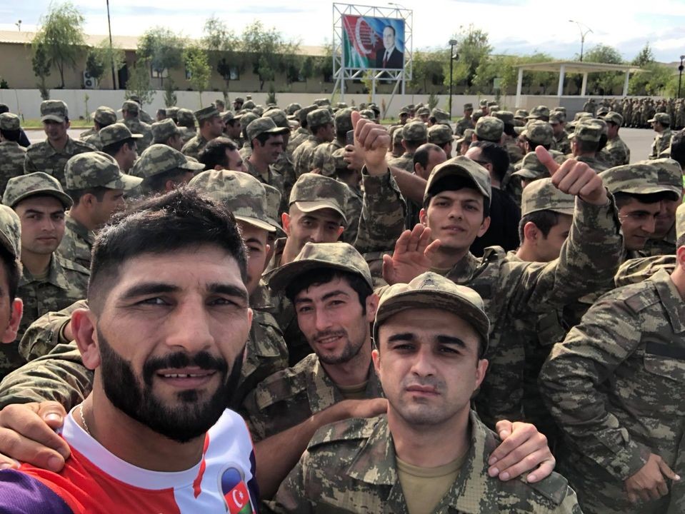 İdmançılarımız milli orduya belə dəstək oldular - FOTOLAR