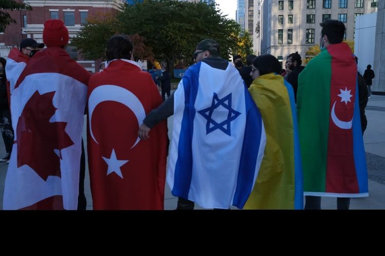 Kanadada Gəncədəki terror aktlarına etiraz olaraq yürüş keçirilib - FOTO