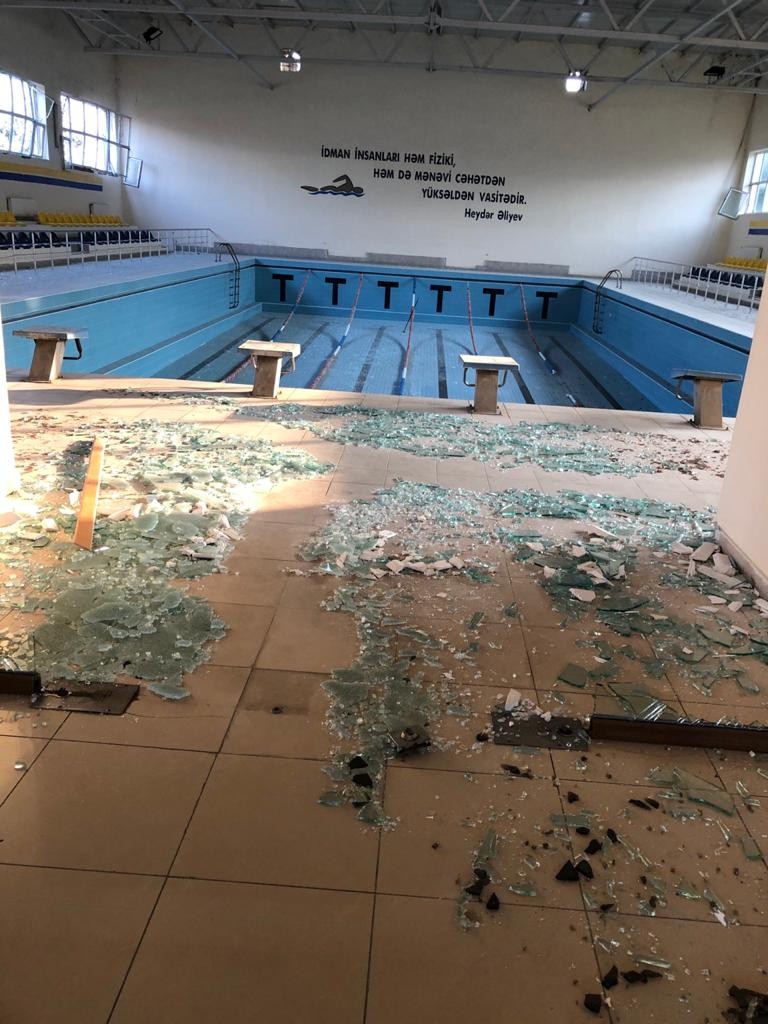 Ermənilər Bərdə Olimpiya İdman Kompleksini yararsız vəziyyətə saldı - FOTOLAR