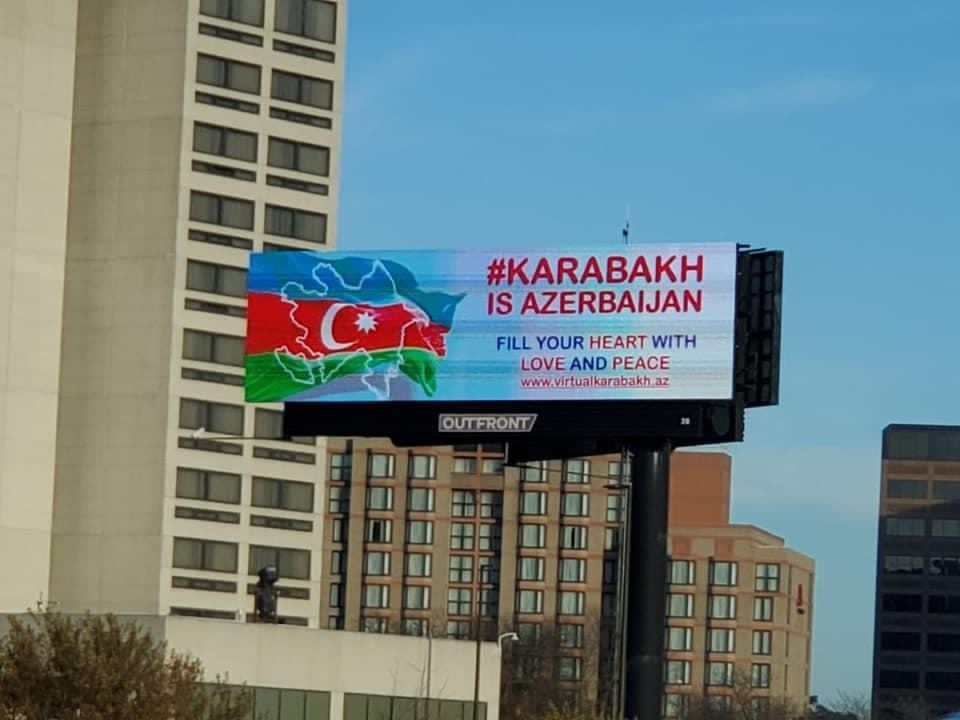 Mayamidə “Karabakh is Azerbaijan” şüarı yazılmış lövhələr asılıb - FOTOLAR