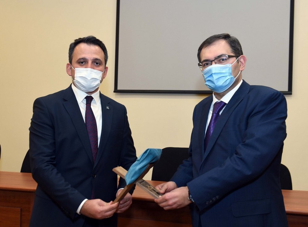 Gənclər və İdman Nazirliyi Türkiyə Gənclər Fondu ilə birlikdə fikir mübadiləsi apardı - FOTOLAR
