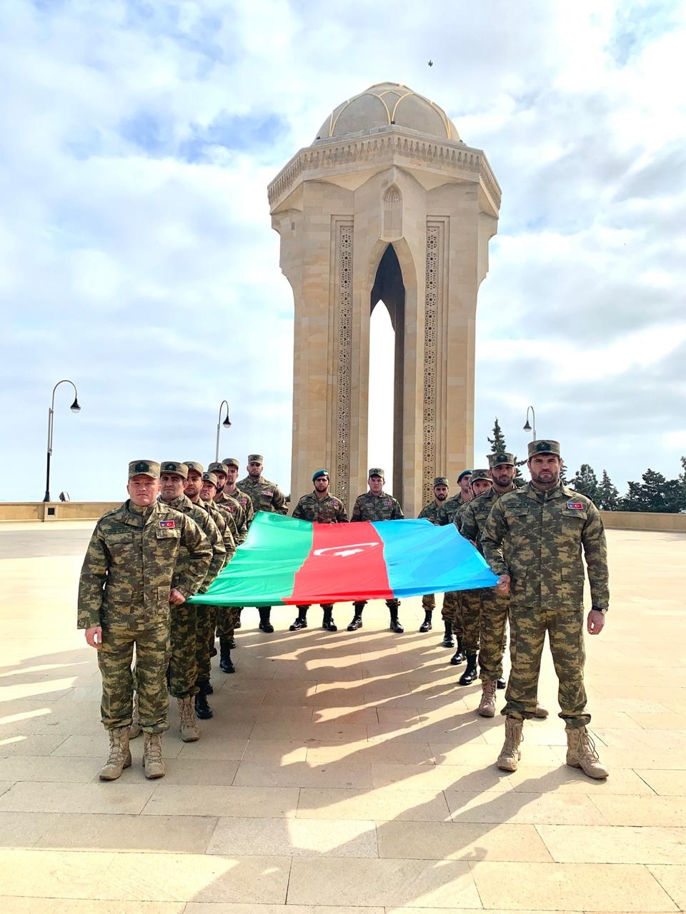“Tələbələrim Qarabağda döyüşürdü” – Eduard Məmmədov