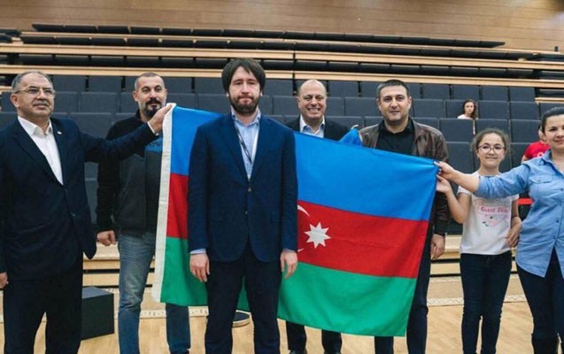 Teymur Rəcəbov Levon Aronyanı məğlub etdi 