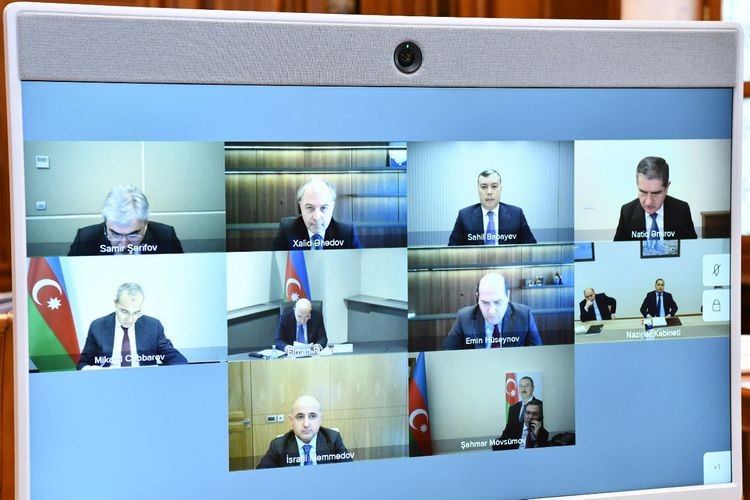 Əli Əsədov İqtisadi Şuranın iclasını keçirdi - FOTO
