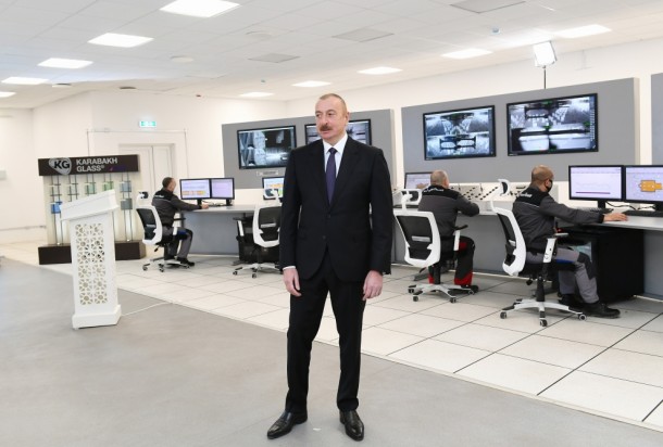 Prezident iki zavodun təməlini qoydu - FOTOLAR