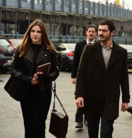 Serenay Sarıkaya məşhur seriala çəkiləcək - FOTO