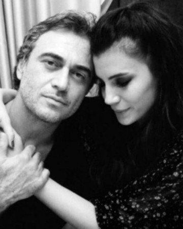 Tanınmış müğənni evlənir - FOTO