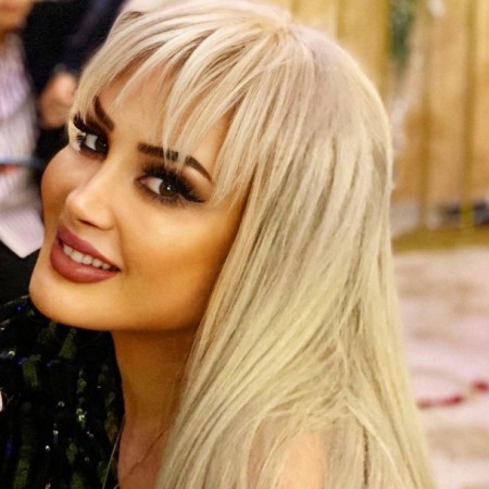 Müğənninin fotoşoplu şəkilləri tənqid edildi - FOTOLAR