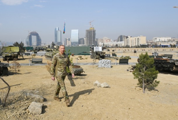 İlham Əliyev Hərbi Qənimətlər Parkının açılışını etdi - YENİLƏNİB-2 (FOTOLAR)