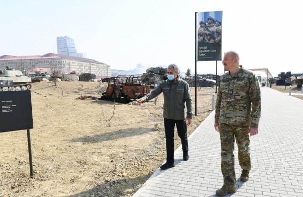 İlham Əliyev Hərbi Qənimətlər Parkının açılışını etdi - YENİLƏNİB-2 (FOTOLAR)