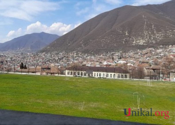 Şəki İcra Hakimiyyətinin balansındakı stadion bərbad hala düşdü - FOTOLAR