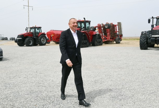 Prezident Hacıqabulda açılışlar edir - YENİLƏNİB-4