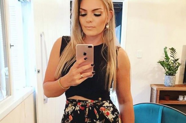 Sevgilisindən ayrılan model intihar etdi -  FOTO