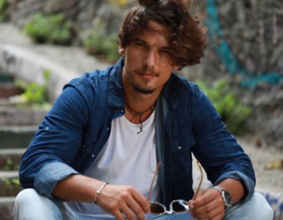 "Arka Sokaklar"ın aktyoru bu səbəbdən serialdan ayrıldı - FOTO