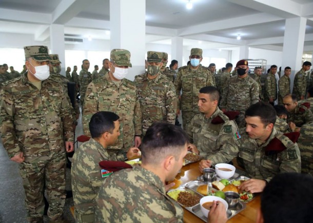 Zakir Həsənov Mais Bərxudarovla hərbçilərin döyüş hazırlığını yoxladı - FOTOLAR