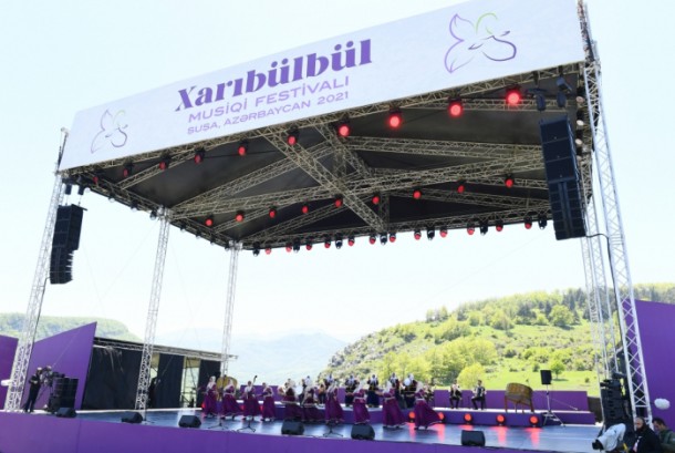 Şuşada 32 ildən sonra keçirilən “Xarıbülbül” festivalı FOTOLARDA