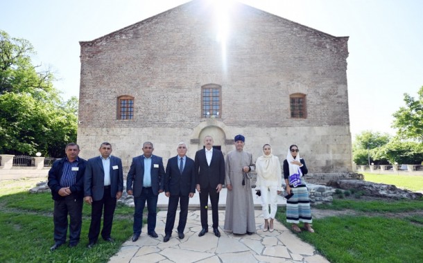 "Leyla xanım bir xahişimizlə bu kilsəni bizə hədiyyə etdi" (YENİLƏNİB-FOTOLAR)