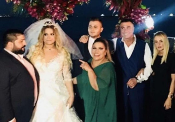 Türkiyəli məşhurlar bu mafya lideri ilə olan fotolarını sildilər