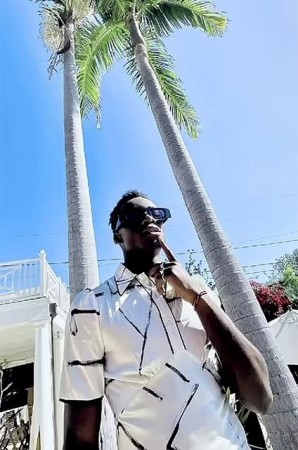 Madonnanın oğlu qadın geyimində - FOTO