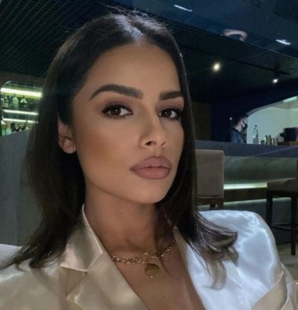 Beyaz 24 yaşlı azərbaycanlı xanımla sevgilidir - FOTOLAR