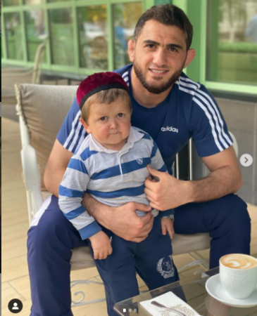 Hacı Əliyevin sosial şəbəkə fenomeni ilə fotosu yayıldı - FOTOLAR