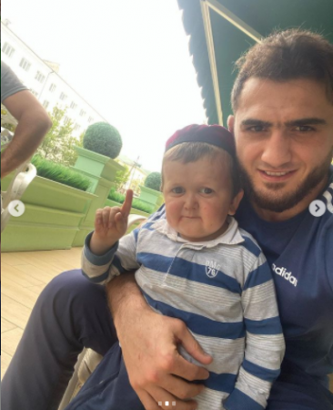 Hacı Əliyevin sosial şəbəkə fenomeni ilə fotosu yayıldı - FOTOLAR