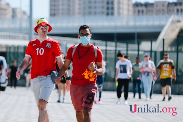 Azarkeşlər Bakı Olimpiya Stadionuna toplaşır - FOTOLAR