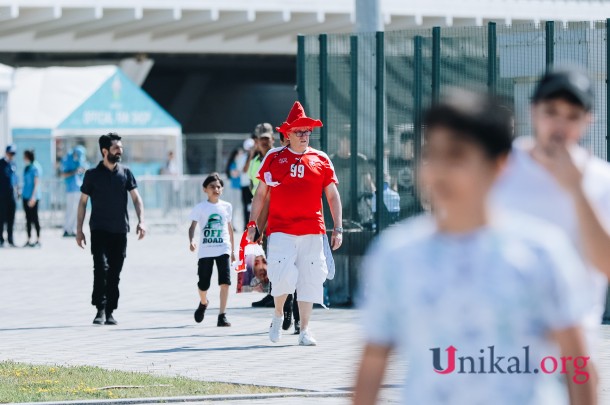 Azarkeşlər Bakı Olimpiya Stadionuna toplaşır - FOTOLAR
