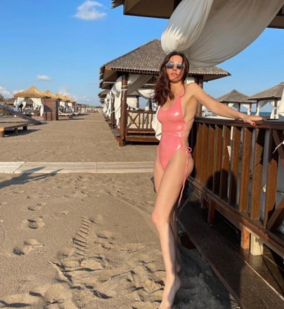 48 yaşlı aktrisa son paylaşımları ilə diqqət çəkdi - FOTOLAR