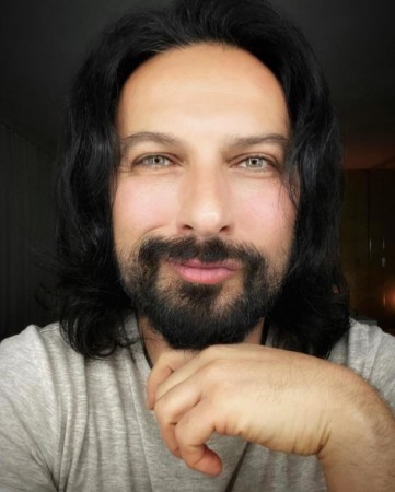 Tarkan imicini dəyişdi - FOTOLAR