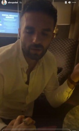 Sevgilisindən Ebruya evlilik təklifi - FOTOLAR