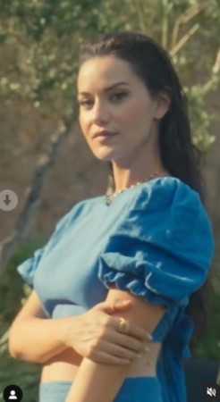 Məşhur aktrisa öz brendini  yaratdı - FOTOLAR