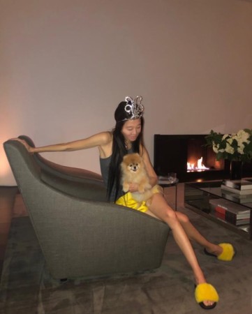 72 yaşlı qadının görüntüsü hər kəsi təəccübləndirdi - FOTOLAR