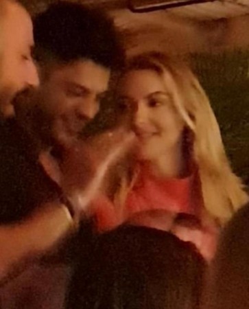 Hadisədən ayrılan Kaan bu modellə eşq yaşayır  - FOTOLAR