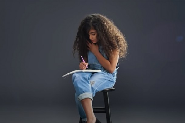 Meray Kerinin 10 yaşlı qızı model oldu - FOTO