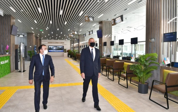 İlham Əliyev 6 saylı Bakı “ASAN xidmət” mərkəzinin AÇILIŞINDA - FOTOLAR