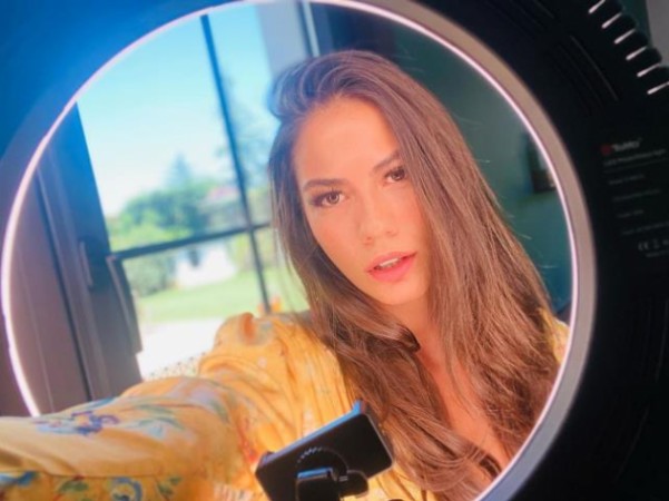 Aktrisa saçlarına görə 598 min manat qazanacaq - FOTO