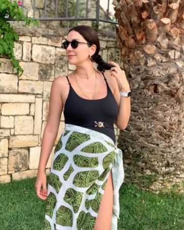 Hamilə olan aktrisa peyvənd olundu - FOTOLAR